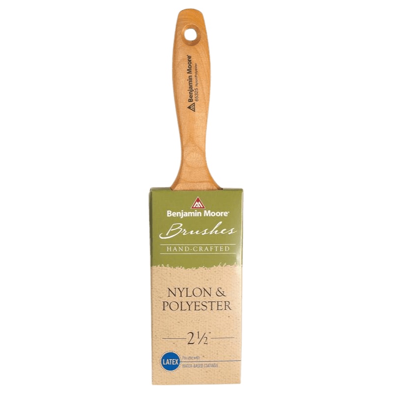 Benjamin Moore Paint Brush 2-1/2 inch Flat | Gilford Hardware 